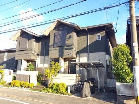 シャ－メゾン華蔵A棟外観写真