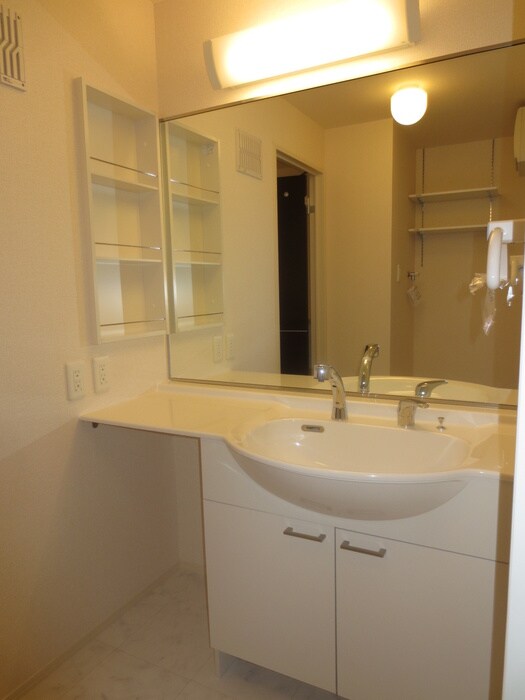 物件内観写真10　(洗面)