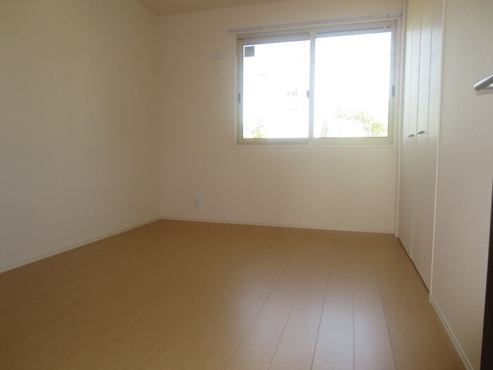 物件内観写真14　(居室)