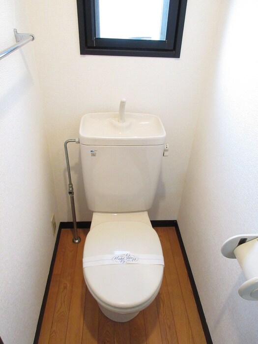 物件内観写真6　(トイレ)