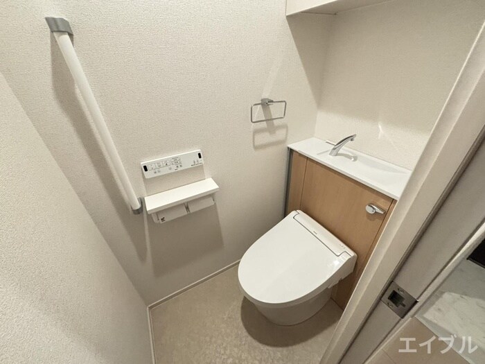 物件内観写真9　(トイレ)