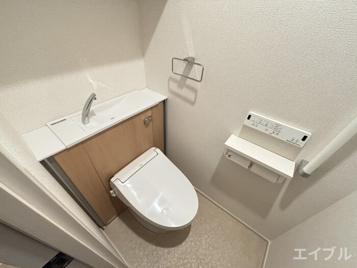 物件内観写真11　(トイレ)