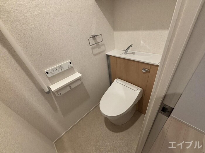 物件内観写真12　(トイレ)