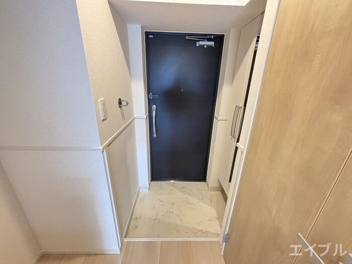 物件内観写真18　(玄関)