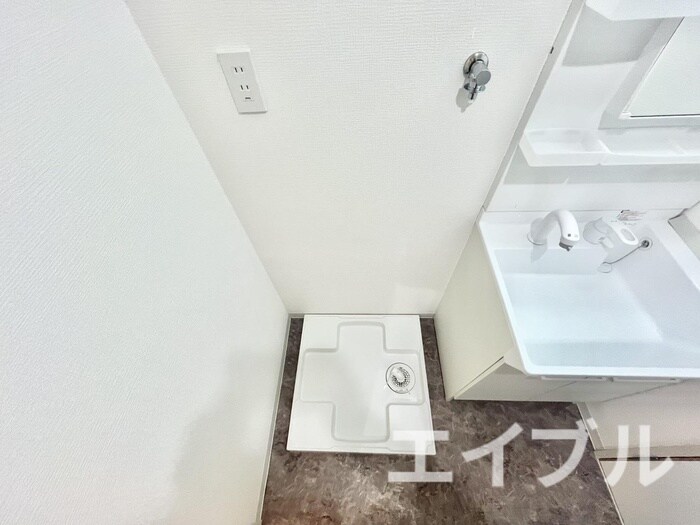 物件内観写真11　(洗濯機置場)