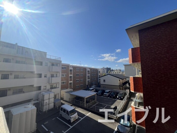 物件内観写真22　(室内からの展望)