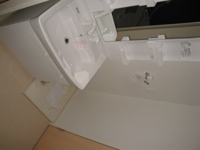 物件内観写真8　(洗面)