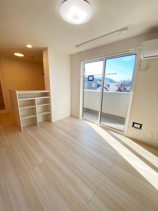 物件内観写真6　(居室)