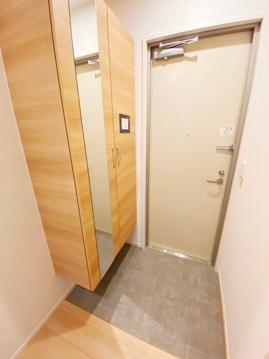 物件内観写真9　(玄関)