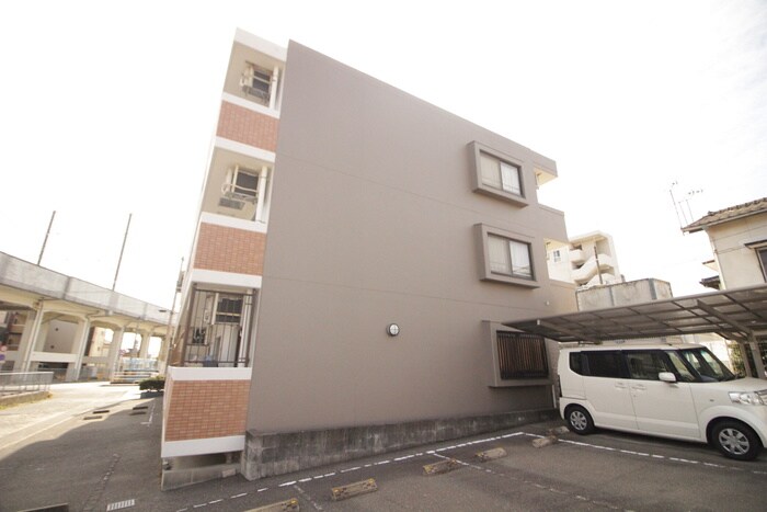 物件外観写真3　(外観写真)