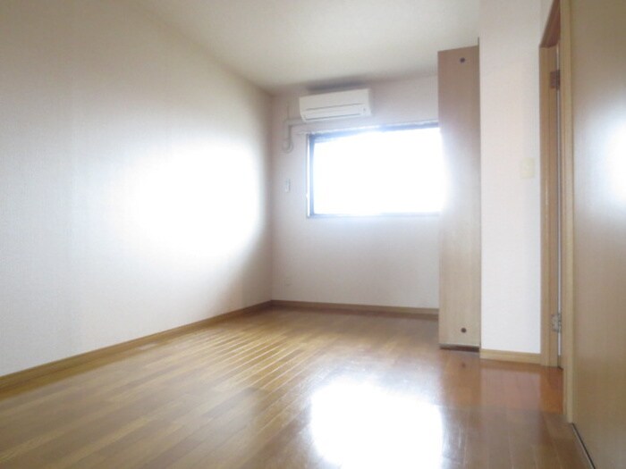 物件内観写真22　(居室)