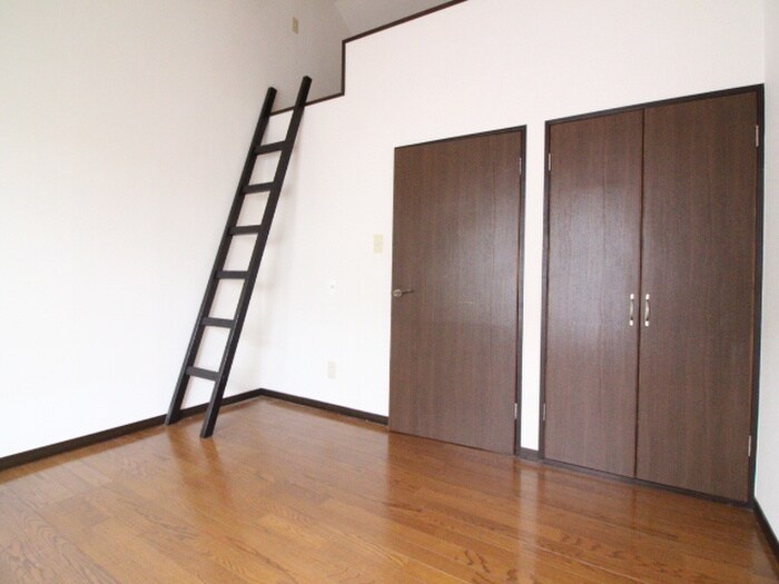 物件内観写真8　(居室)