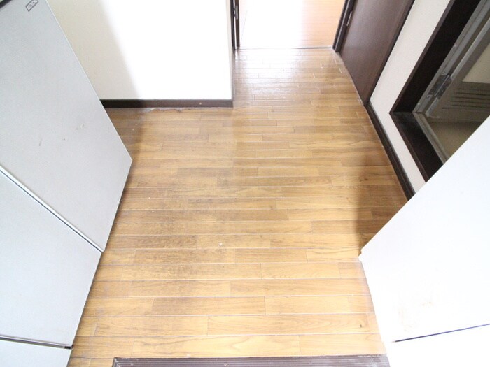 物件内観写真18　(廊下)