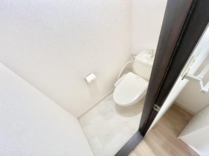 物件内観写真6　(トイレ)