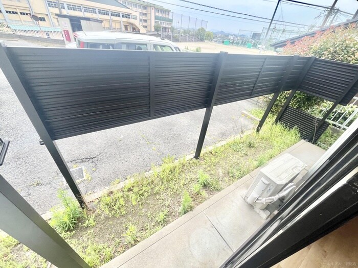 物件内観写真9　(ベランダ・バルコニー)