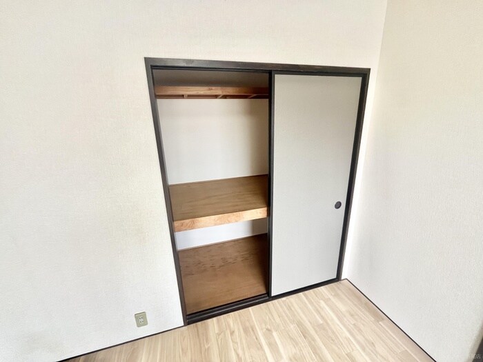 物件内観写真10　(収納)