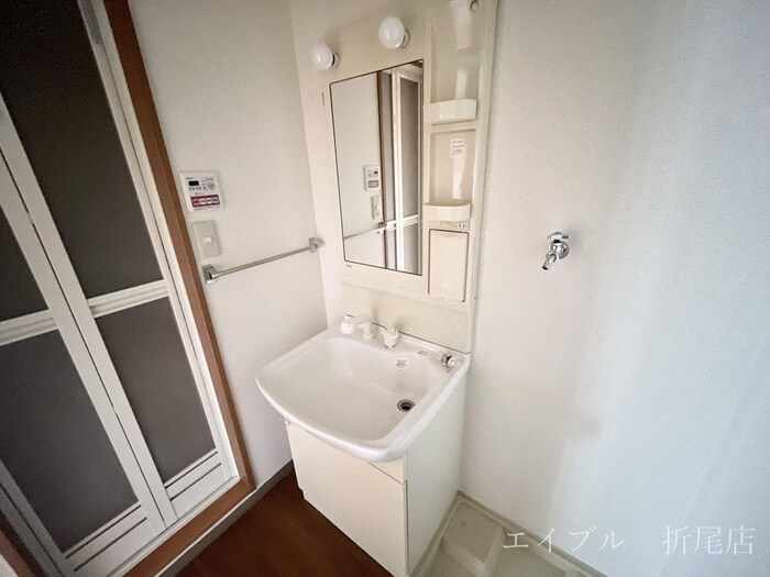 物件内観写真9　(洗面)