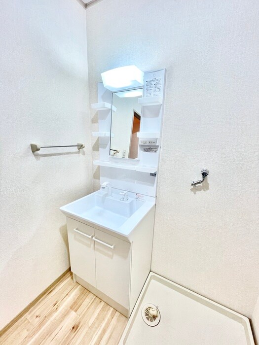 物件内観写真9　(洗面)