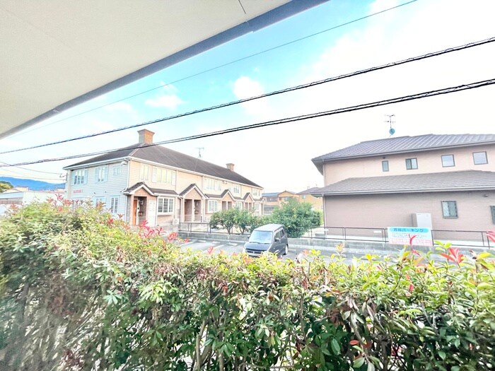 物件内観写真13　(室内からの展望)