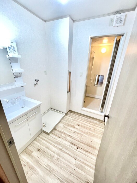 物件内観写真20　(洗濯機置場)