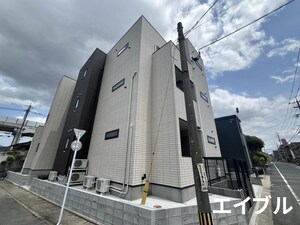 ＣＨＲＯＮＯ桜並木外観写真