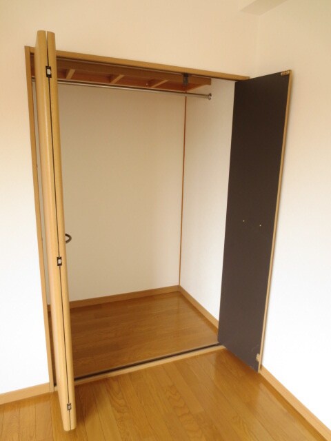 物件内観写真9　(収納)