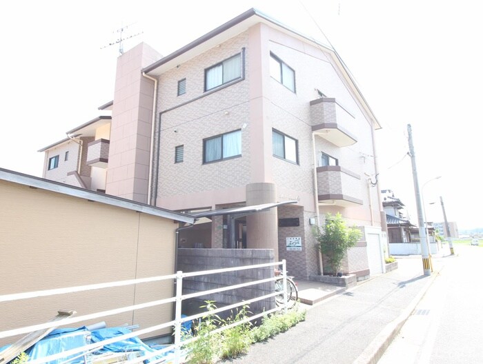 物件外観写真3　(外観写真)