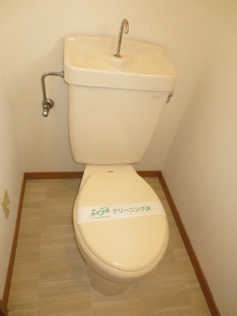 物件内観写真14　(トイレ)