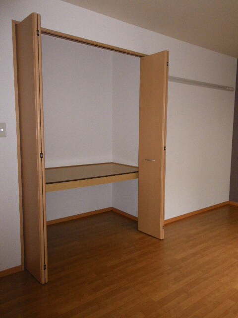 物件内観写真9　(収納)