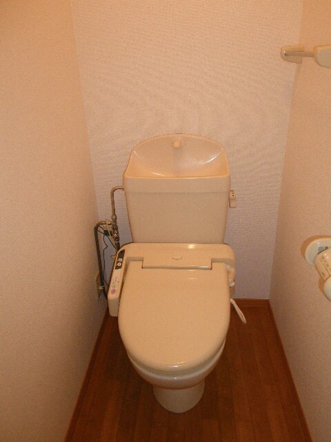 物件内観写真11　(トイレ)