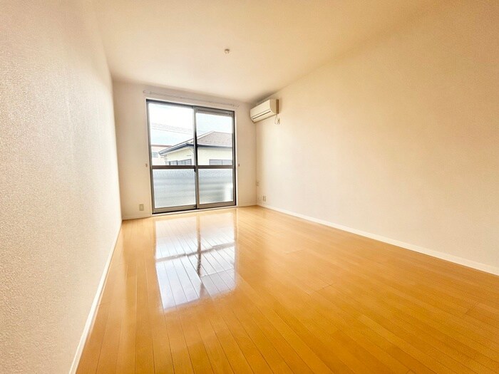 物件内観写真5　(居室)