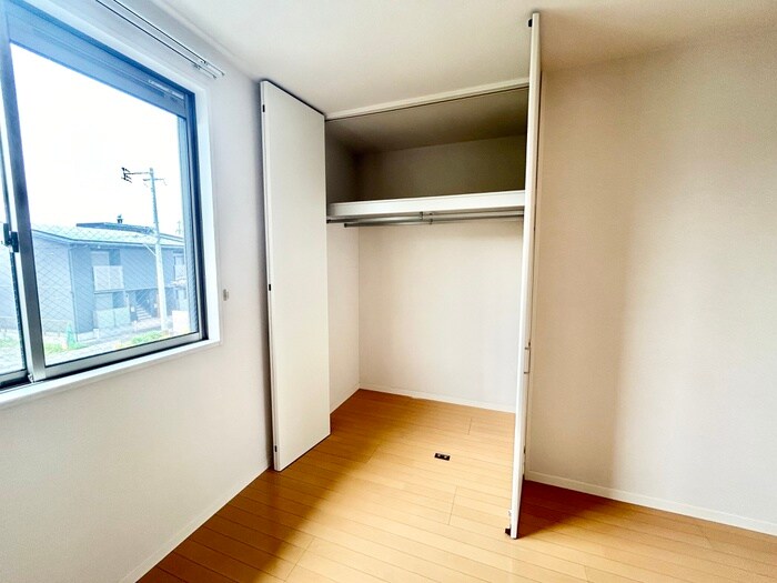 物件内観写真10　(収納)