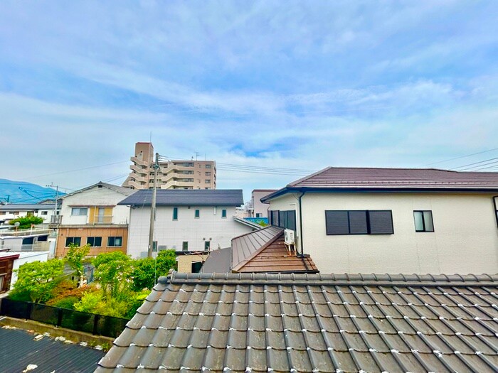 物件内観写真13　(室内からの展望)