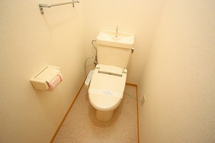 物件内観写真9　(トイレ)