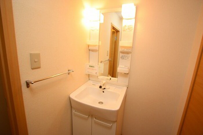 物件内観写真10　(洗面)