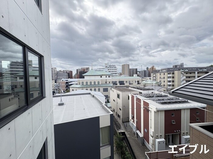 物件内観写真22　(室内からの展望)