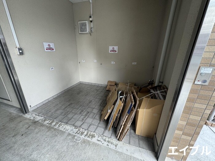 物件外観写真4　(建物設備)