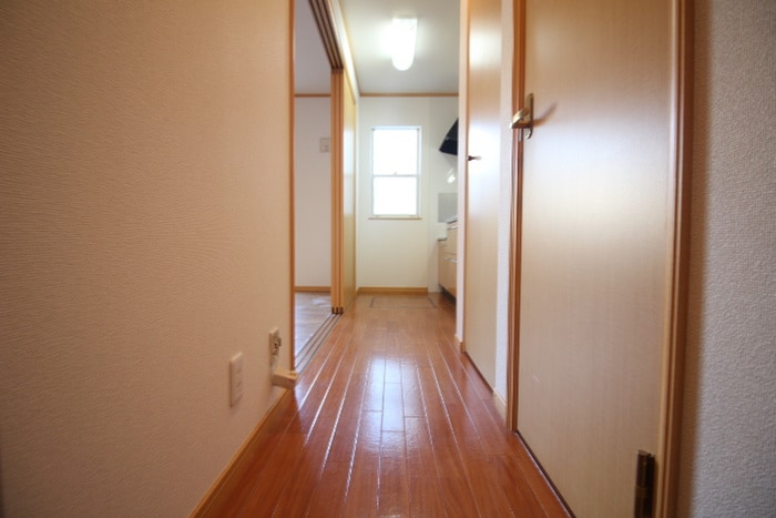 物件内観写真17　(廊下)