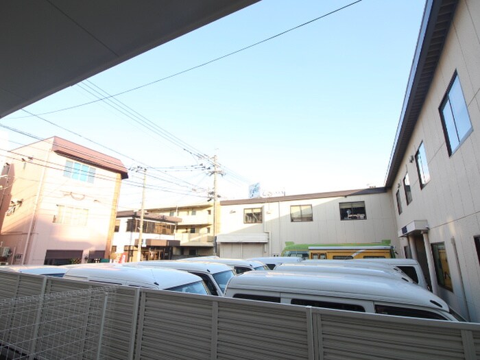 物件内観写真22　(室内からの展望)