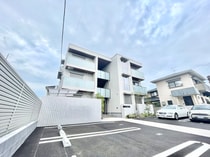 クレスティークの外観写真