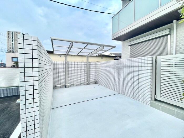 物件外観写真3　(駐輪場)