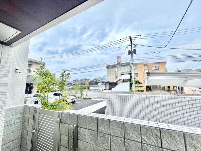 物件内観写真19　(室内からの展望)