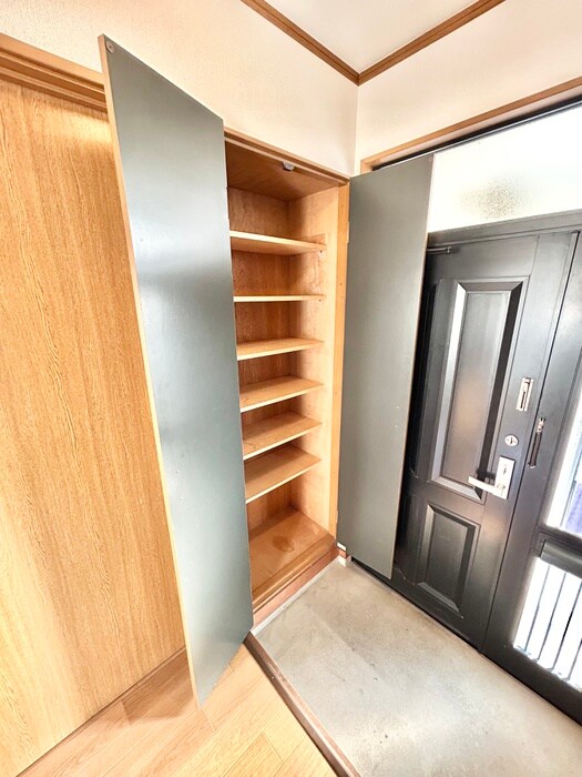 物件内観写真20　(靴箱)