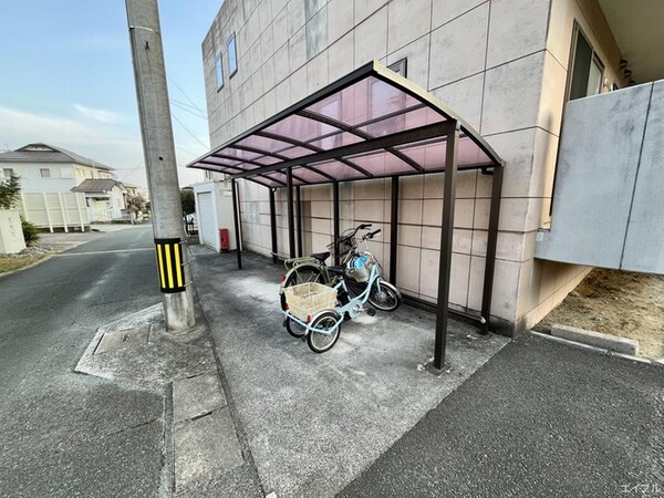 駐輪場