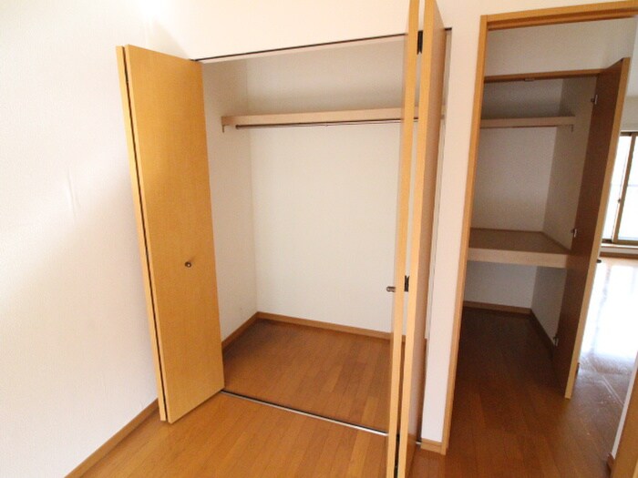 物件内観写真10　(収納)