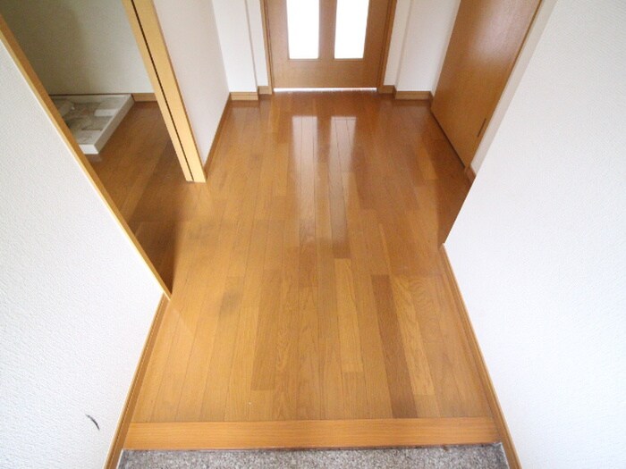 物件内観写真15　(廊下)