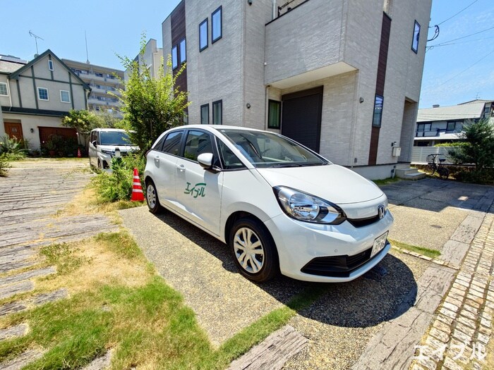 住吉５丁目戸建の駐車場