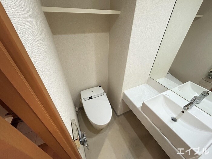 物件内観写真12　(トイレ)