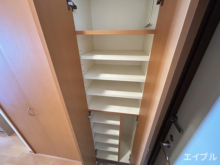物件内観写真16　(靴箱)