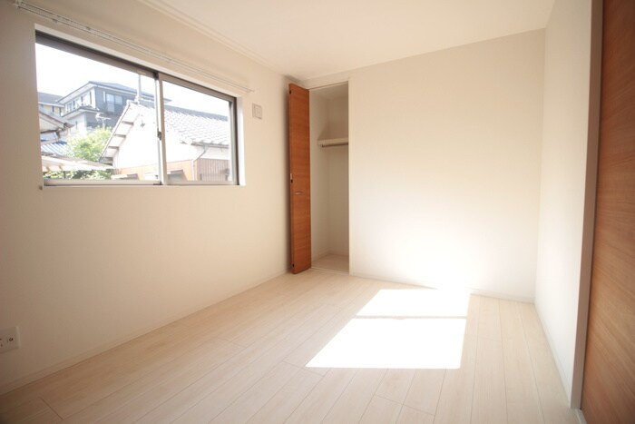 物件内観写真9　(居室)